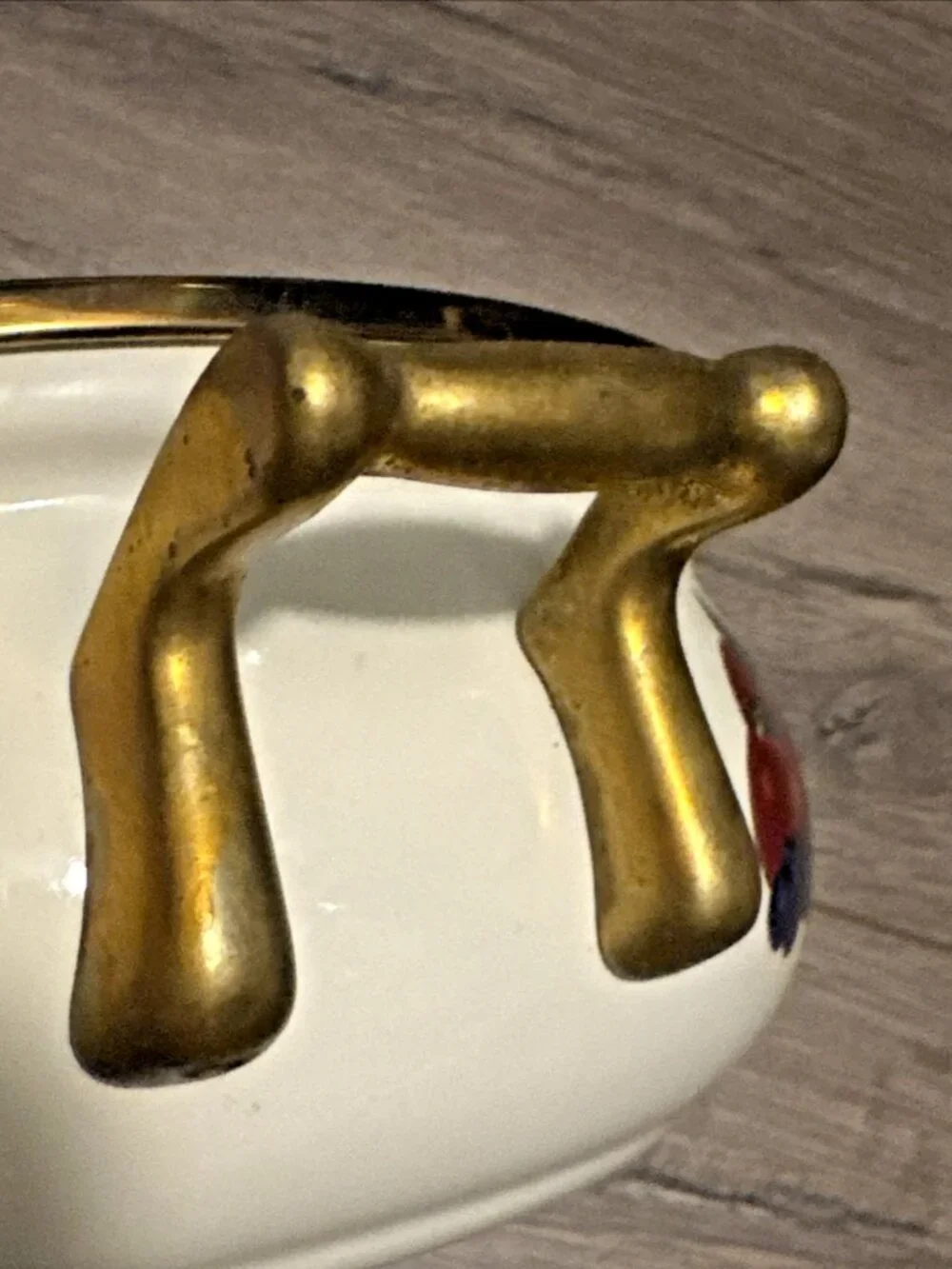 Vintage Lincoware Enamel 2 QT Pot & Lid Fruit Pattern Gold Trim Brass Handles